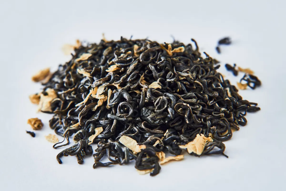 Loose-Leaf vs. Tea Bags: A Beginner's Comparison for Better Flavor
